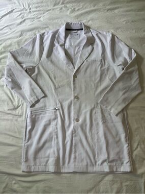 Men's White Medical Lab Coat Jacket - Fabletics XXL